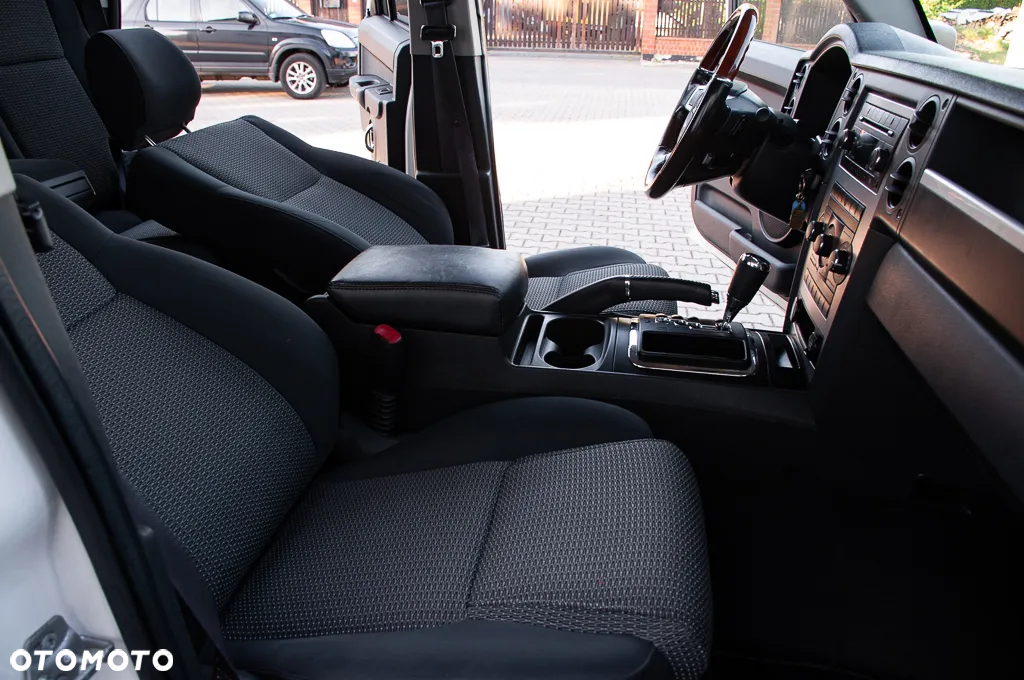 Jeep Commander 3.7 V6 - 34