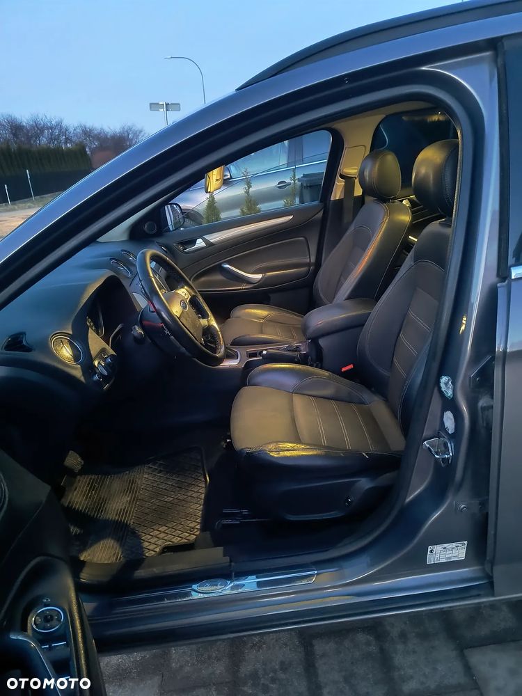 Ford Mondeo - 21