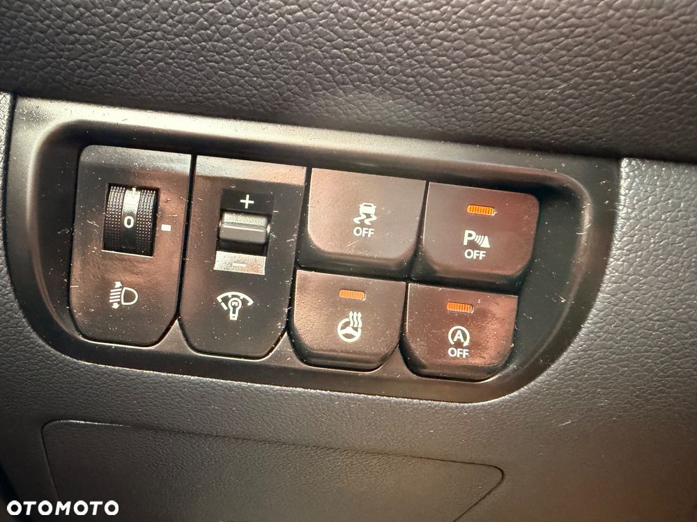 Kia Rio 1.4 Dream Team Edition - 19