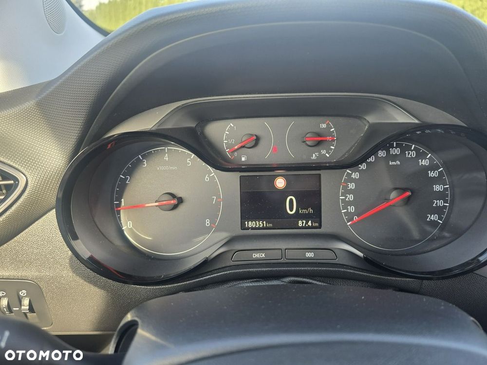 Opel Crossland - 24
