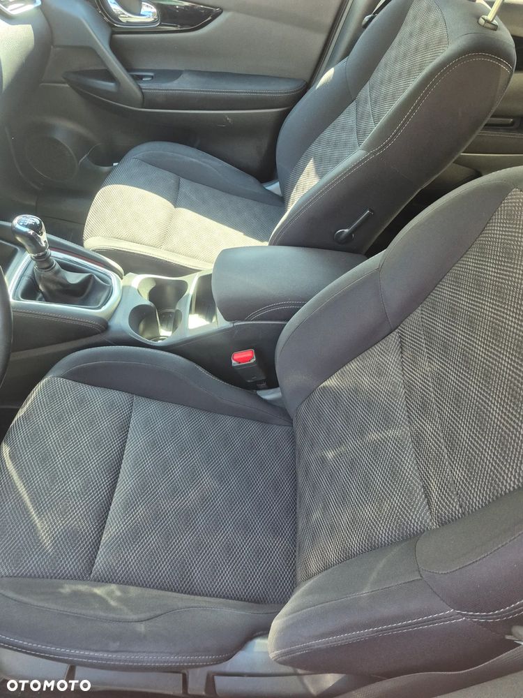 Nissan Qashqai 1.2 DIG-T N-Vision EU6 - 30