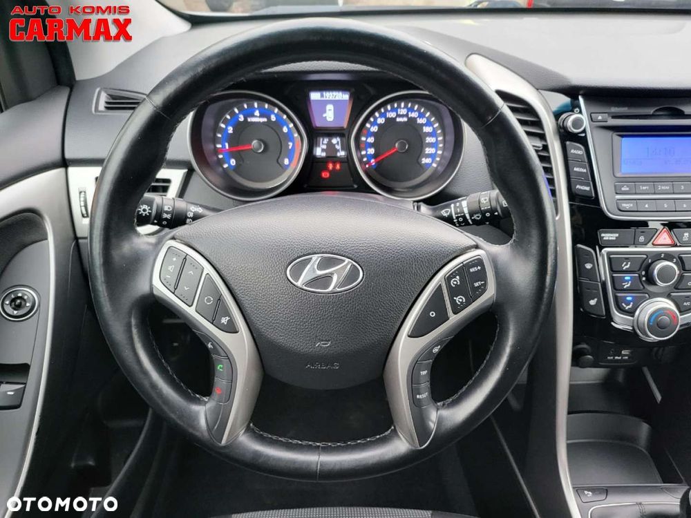 Hyundai i30 - 12