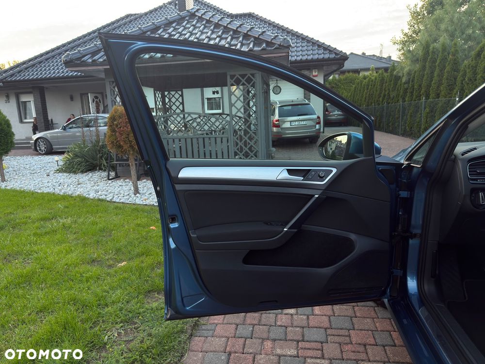 Volkswagen Golf - 14