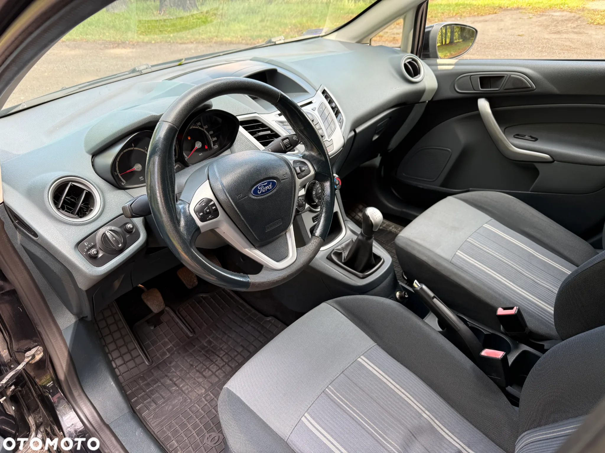 Ford Fiesta 1.4 Silver X - 11