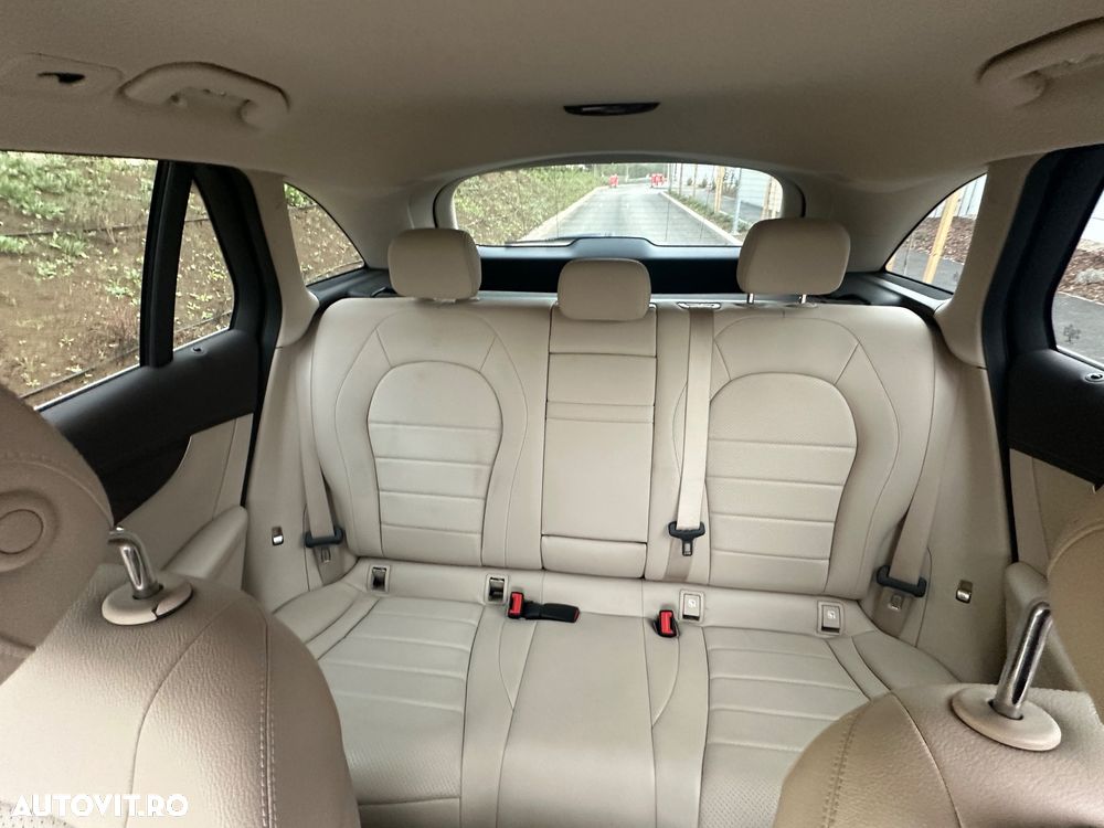 Mercedes-Benz GLC 220 d 4MATIC - 14