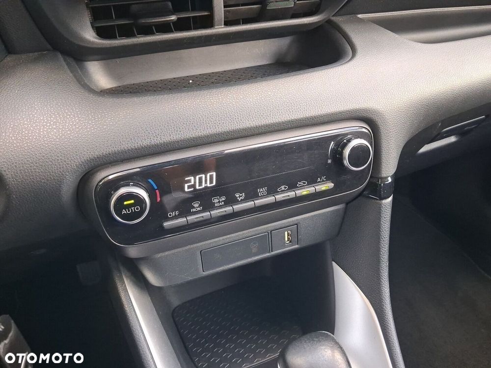 Toyota Yaris Hybrid 1.5 Comfort - 22