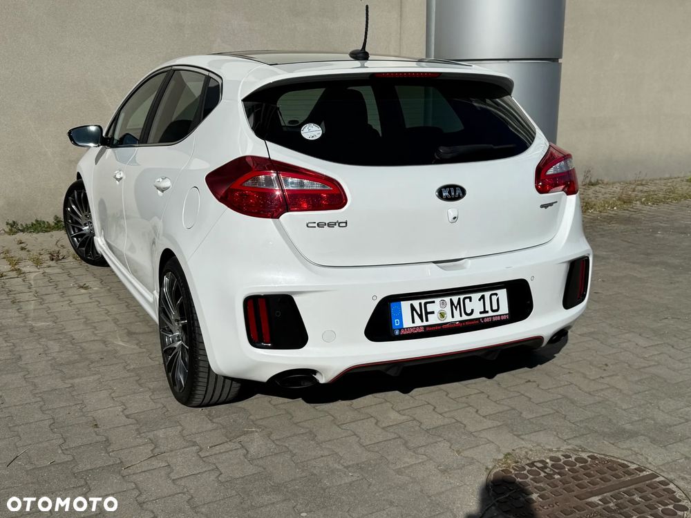 Kia Ceed 1.6 T-GDI GT-Track - 8