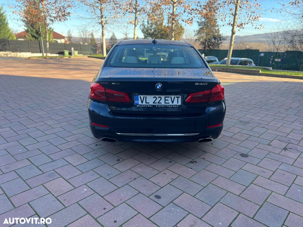 BMW Seria 5 540i Aut. Luxury Line - 8