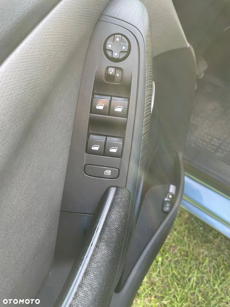 Citroën C4 Picasso - 10