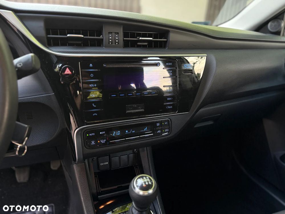 Toyota Auris - 15