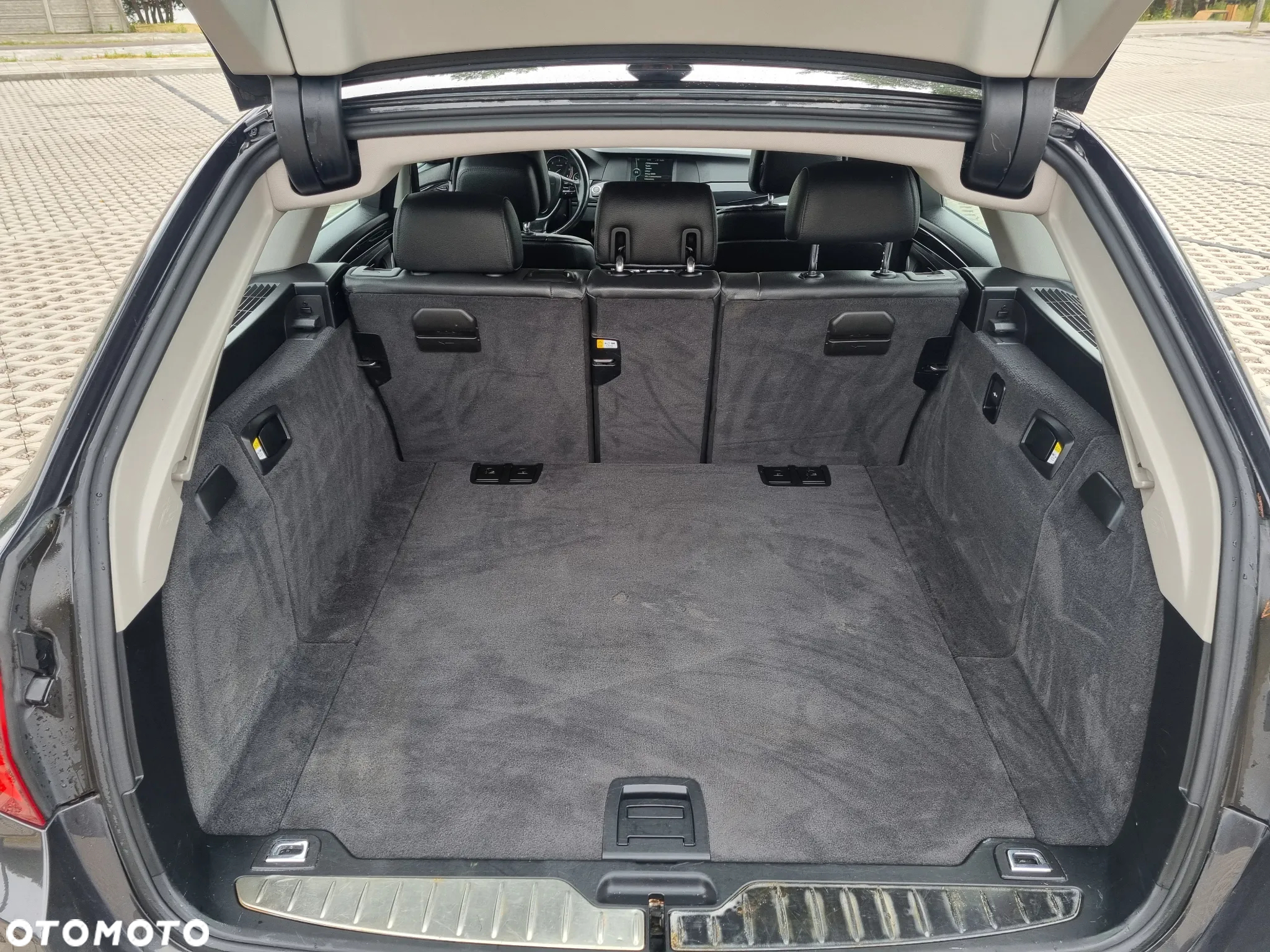 BMW Seria 5 520d Touring - 17