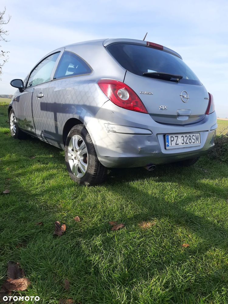 Opel Corsa ver-1-3-cdti-cosmo - 16