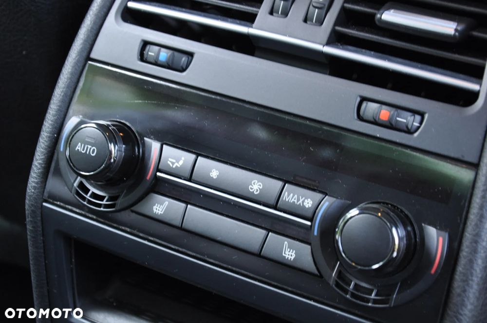 BMW Seria 7 750Li xDrive - 5