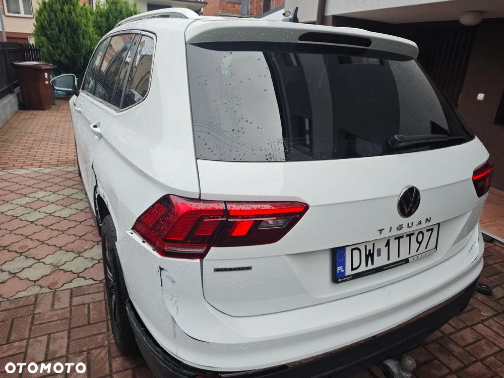 Volkswagen Tiguan - 19