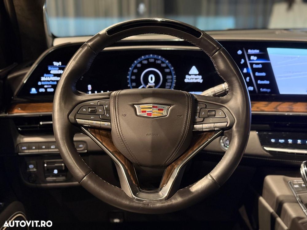 Cadillac Escalade 6.2 V8 ESV Platinum - 28