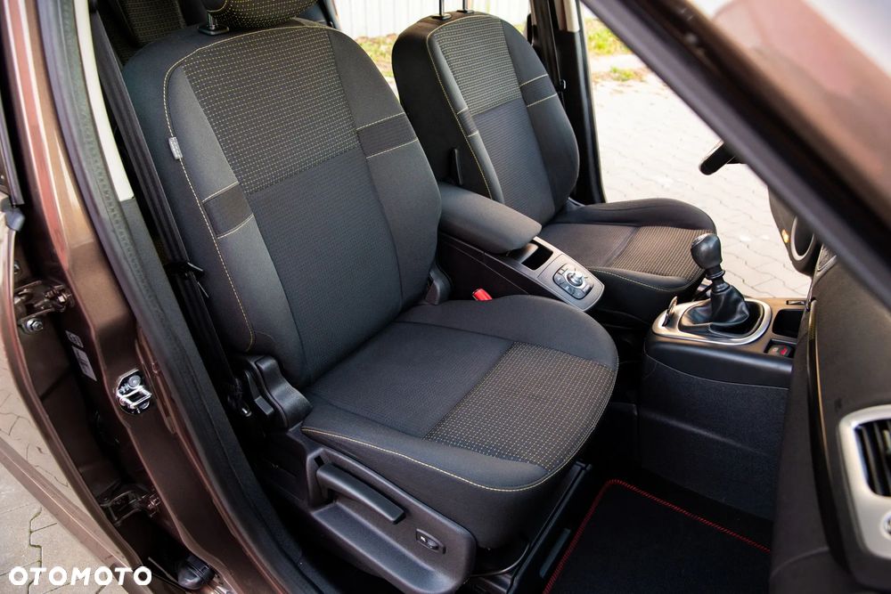 Renault Scenic TCe 130 Dynamique - 20