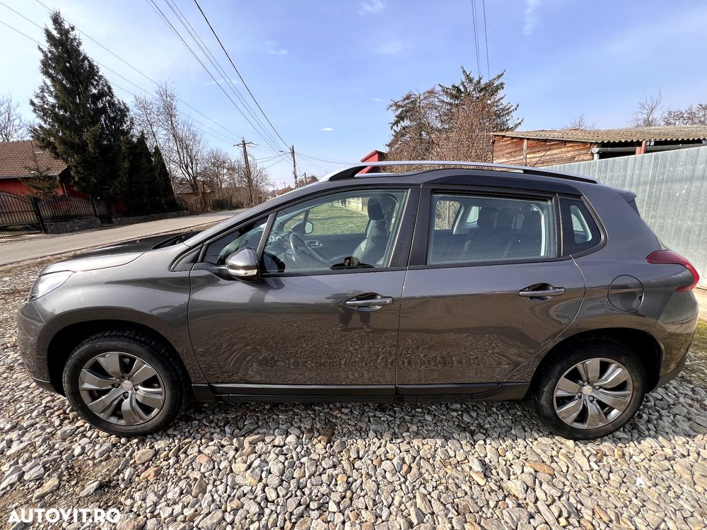 Peugeot 2008 1.2 L PureTech STT EAT8 Allure - 3