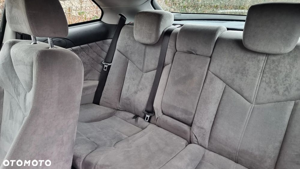 Alfa Romeo GT 2.0JTS Progression - 16
