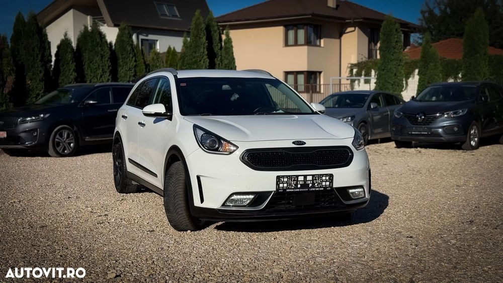 Kia Niro 1.6 GDI 2WD Aut. Vision - 2