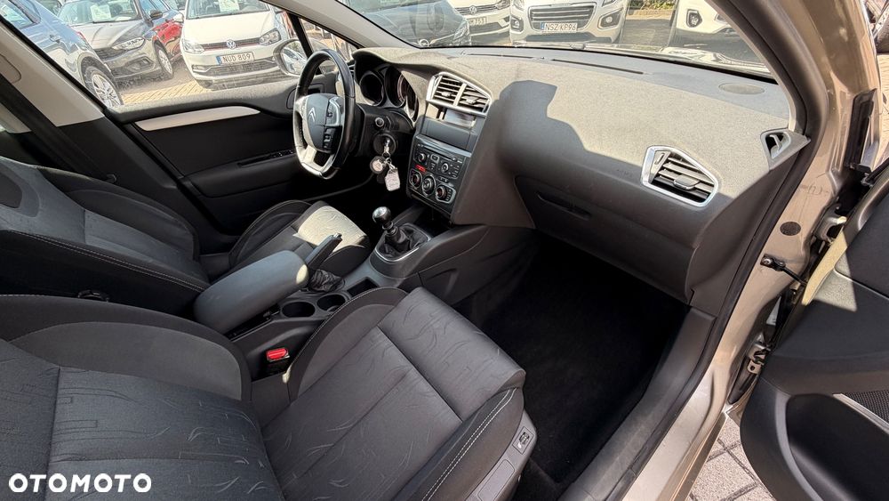 Citroën C4 e-HDi 110 Selection - 8