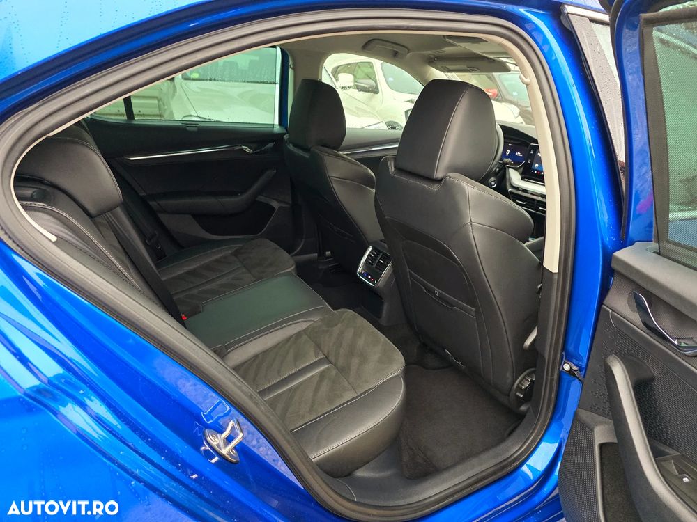 Skoda Octavia 2.0 TDI DSG Sportline - 19