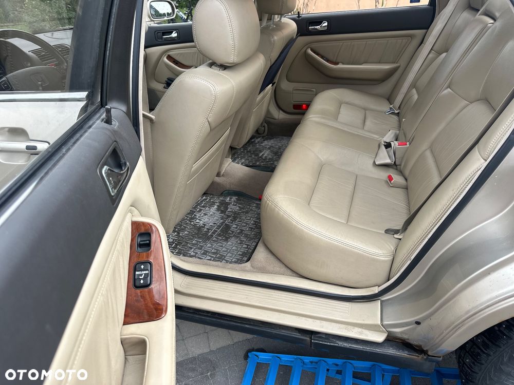 Honda Legend - 10