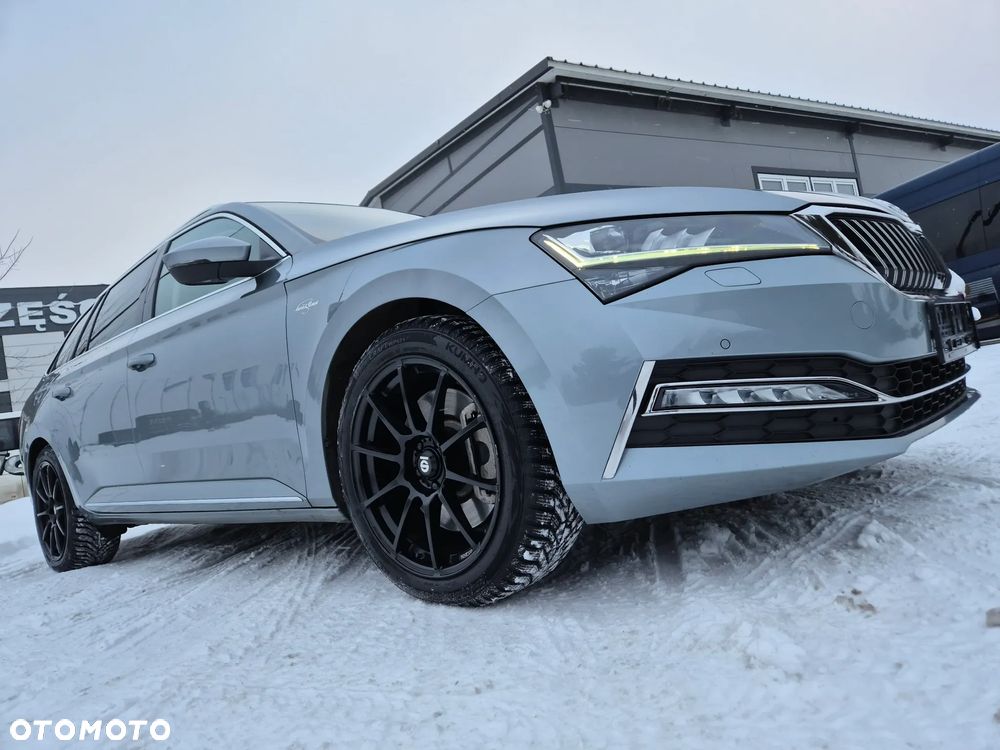 Skoda Superb 2.0 TSI 4x4 L&K DSG - 2