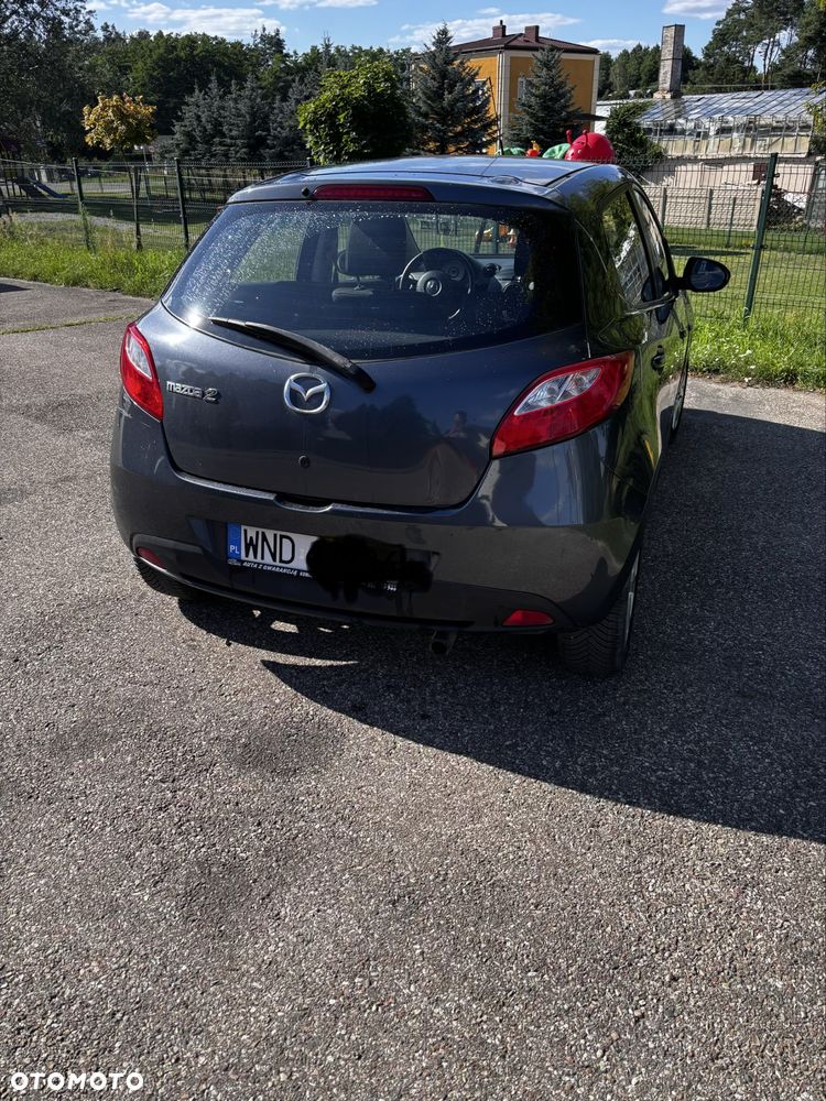 Mazda 2 - 5