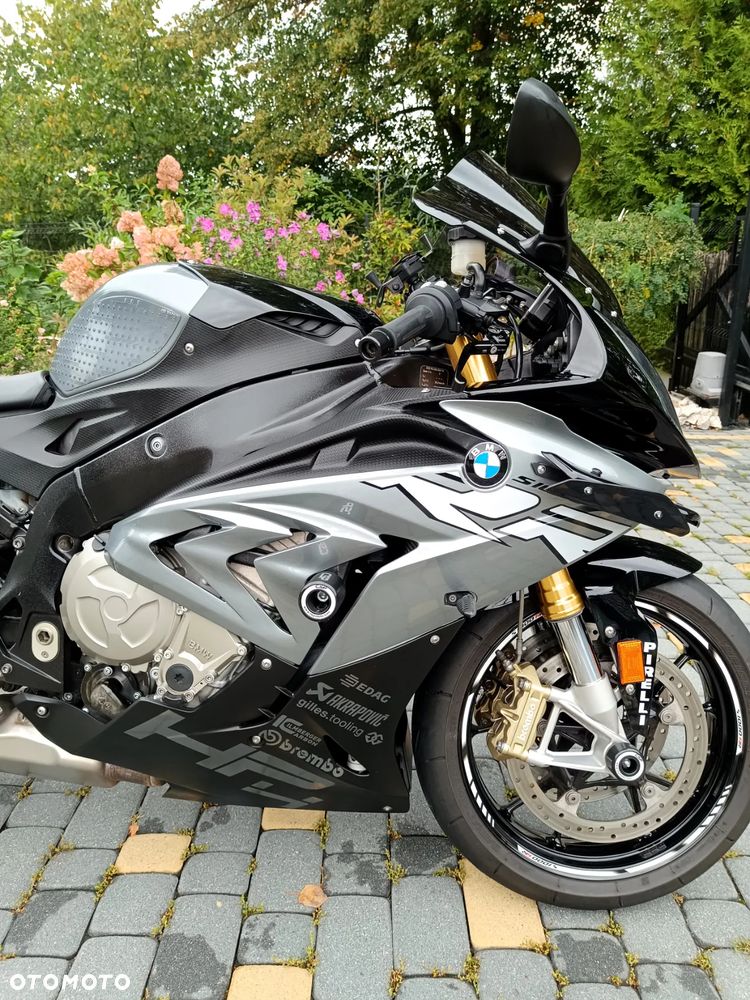 BMW S - 8