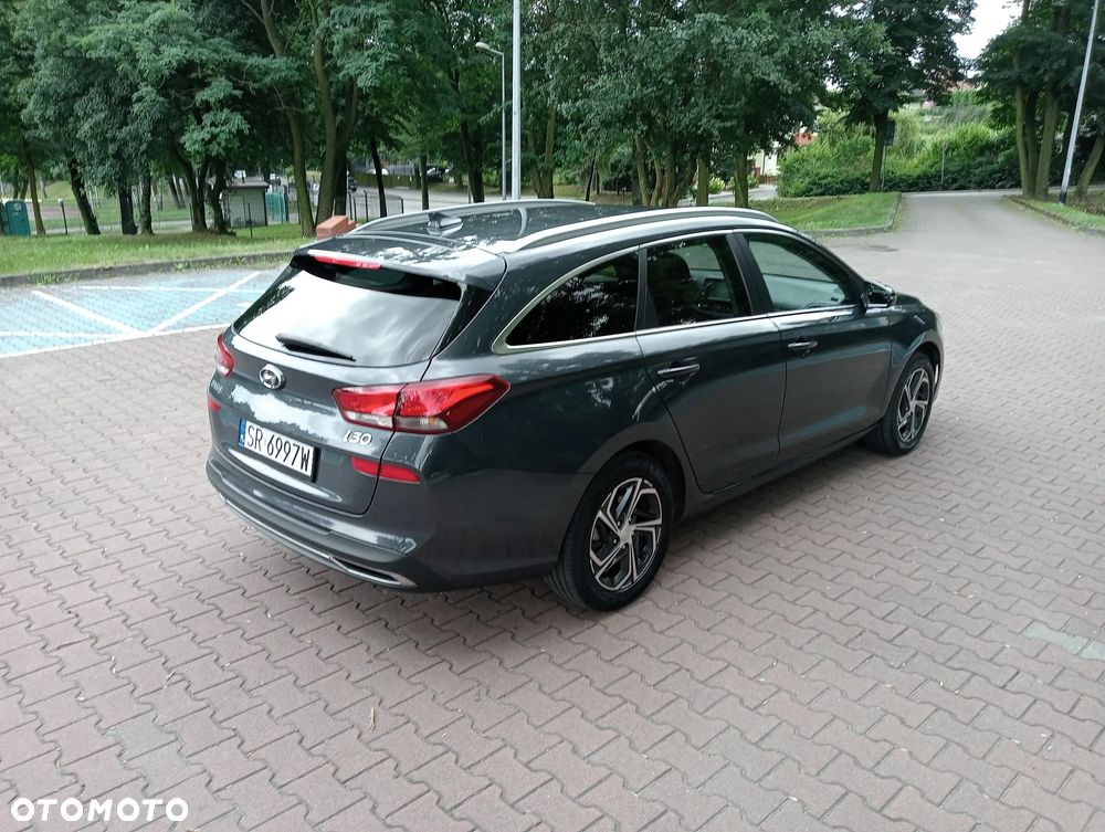 Hyundai i30 1.5 DPI Smart - 10