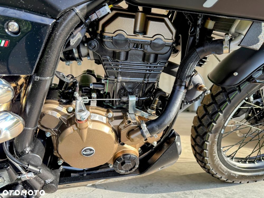 Mondial HPS 125 - 21