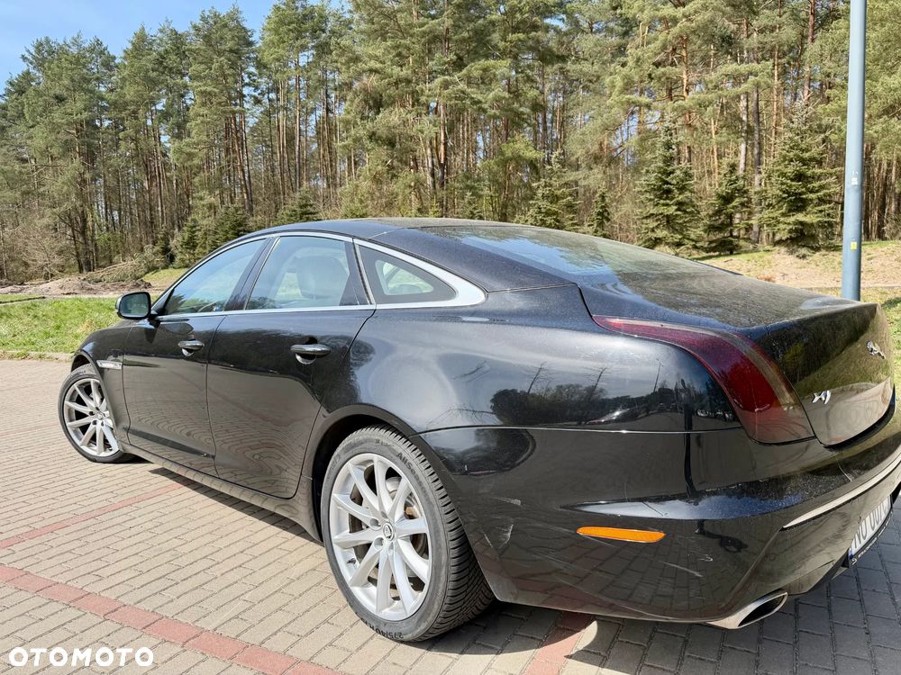 Jaguar XJ 3.0 D V6 LWB Premium Luxury - 6
