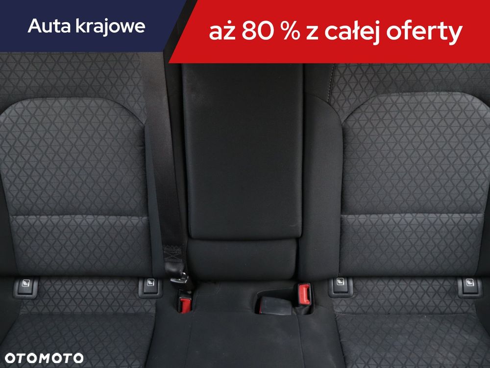 Kia Ceed - 12