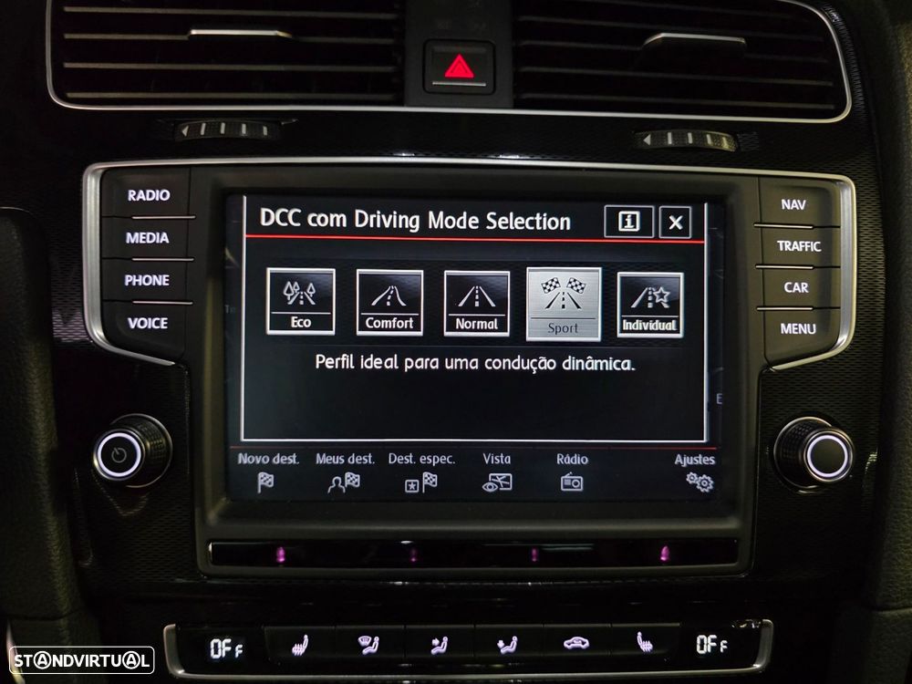 VW Golf 2.0 TSi GTi DSG - 35