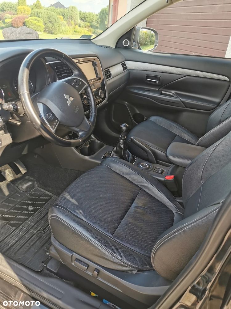 Mitsubishi Outlander 2.2 DID Intense + 4WD - 8
