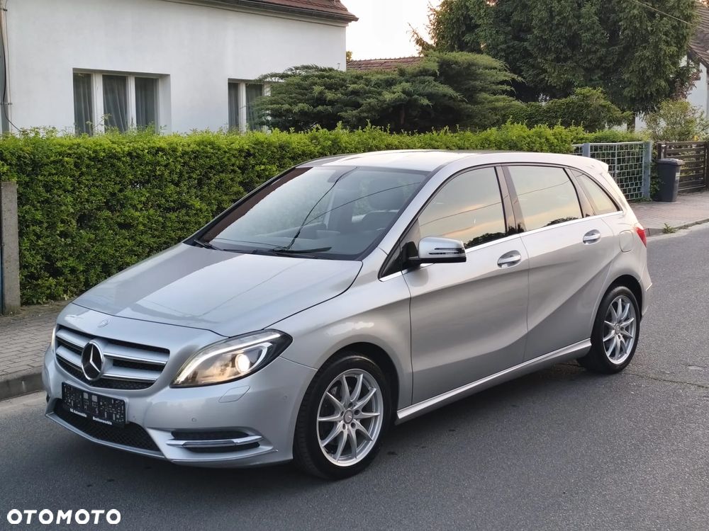 Mercedes-Benz Klasa B 180 BlueEFFICIENCY Edition Style - 3