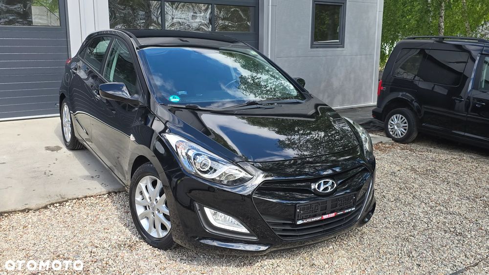 Hyundai i30 1.4 Comfort - 1