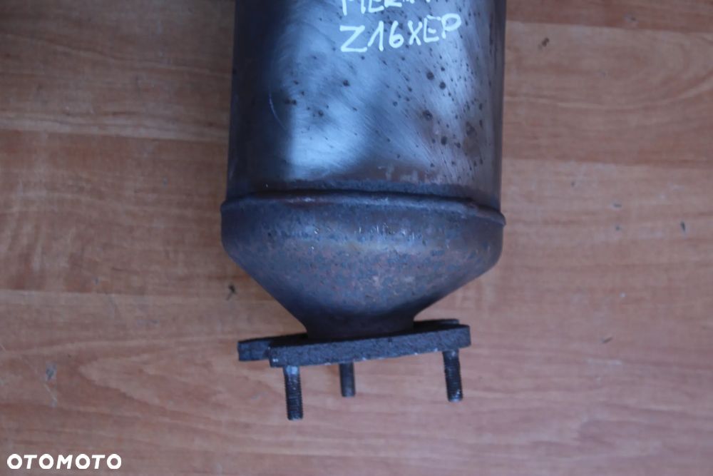 PUSTA PUSZKA KATALIZATORA KOLEKTOR OPEL ASTRA H ZAFIRA B MERIVA A 1.6 Z16XEP 105KM - 4