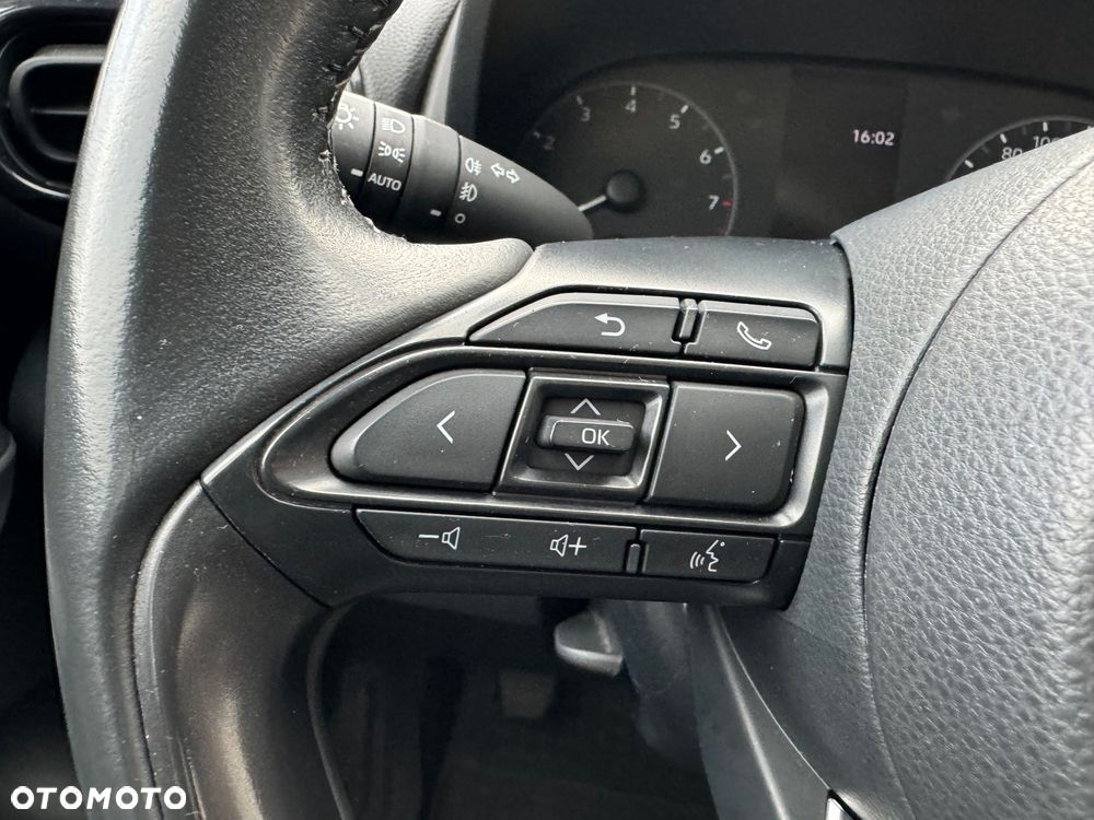 Toyota Yaris ver-1-5-comfort - 20