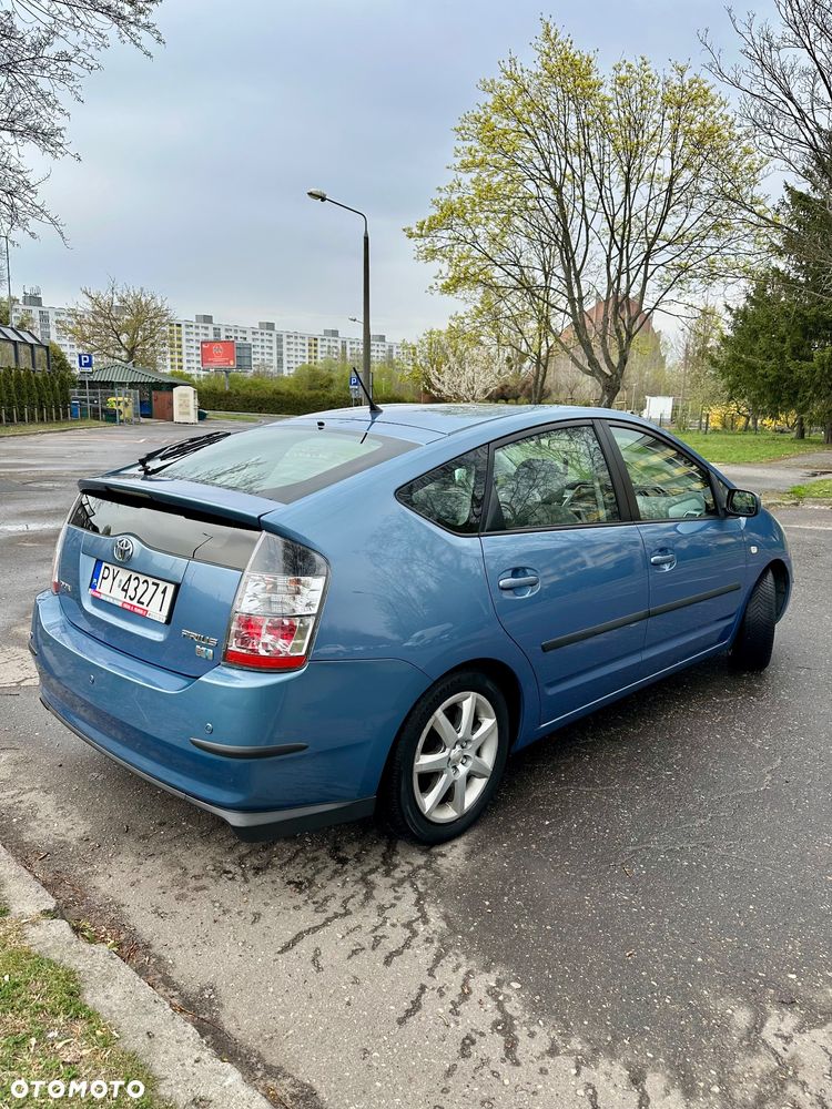 Toyota Prius 1.5 VVT-i Sol - 5