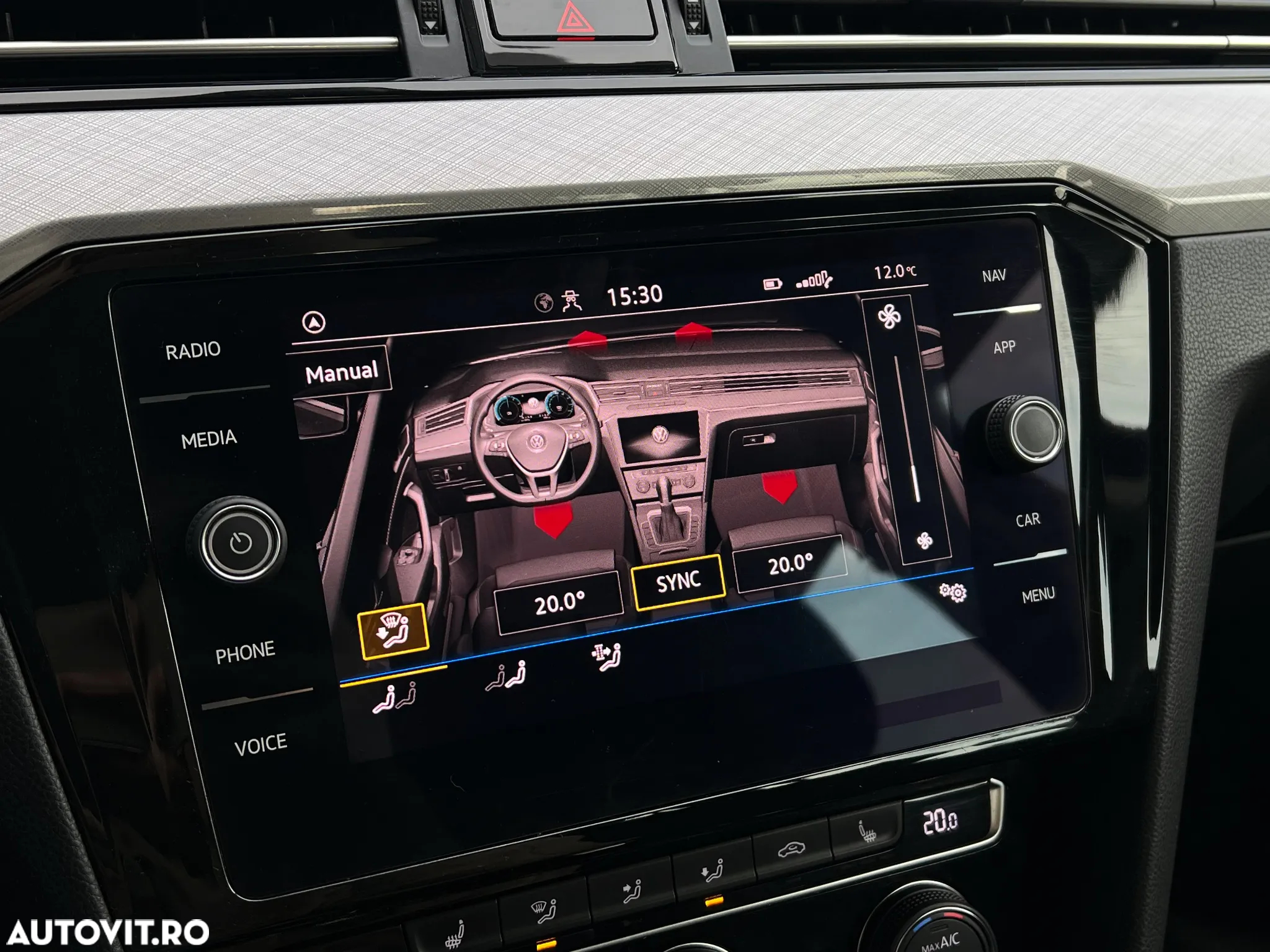 Volkswagen Passat Variant 2.0 TDI DSG Elegance - 25