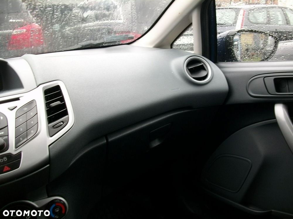 Ford Fiesta - 9