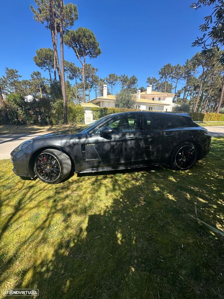 Porsche Panamera Sport Turismo - 2