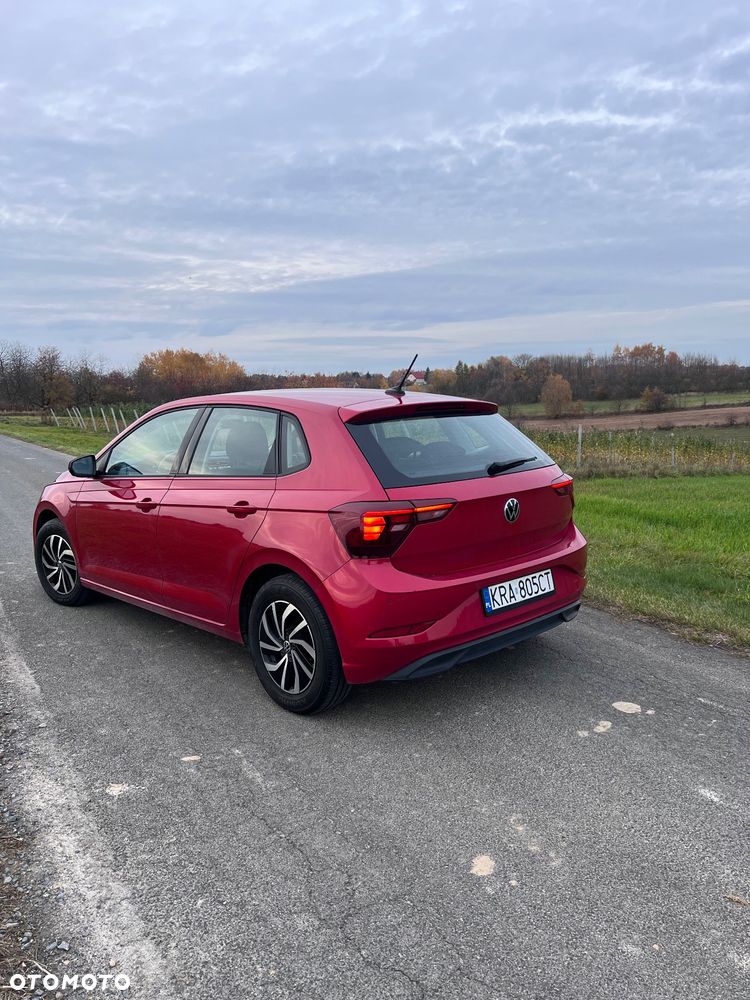 Volkswagen Polo - 2