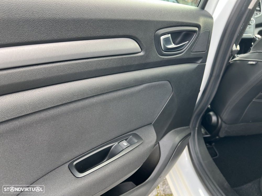 Renault Mégane BLUE dCi 115 BUSINESS EDITION - 21