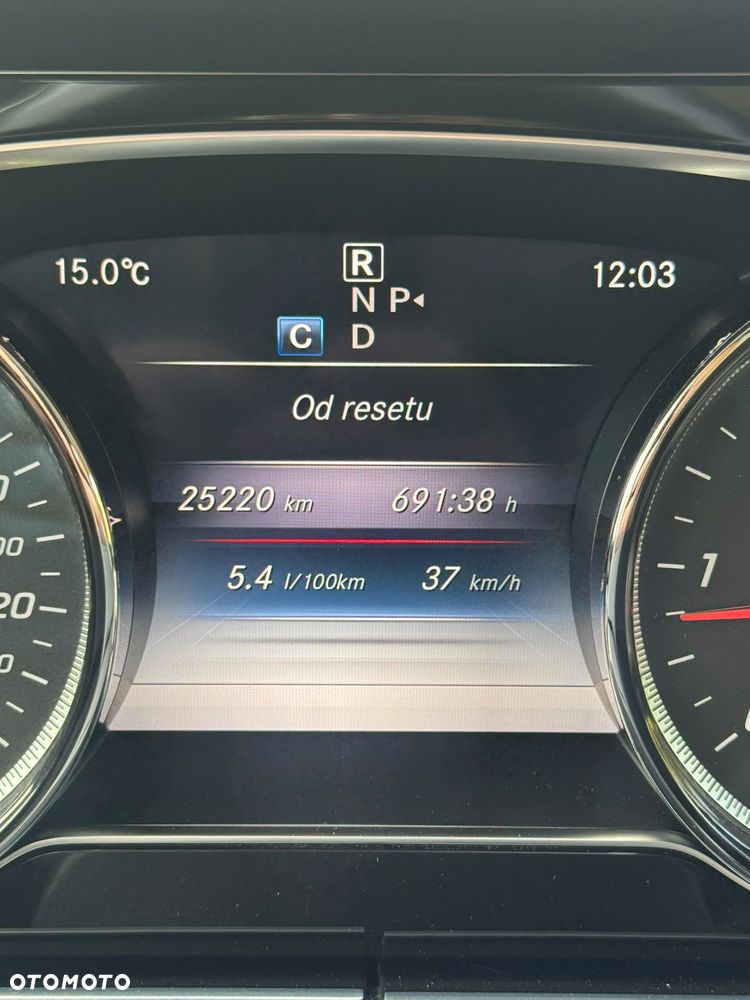Mercedes-Benz Klasa E - 21