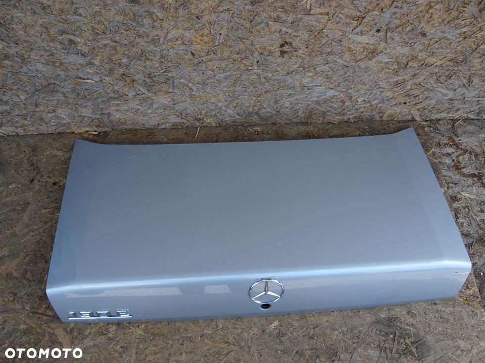 KLAPA TYŁ TYLNA BAGAŻNIKA MERCEDES W201 / 190 SEDAN - 5