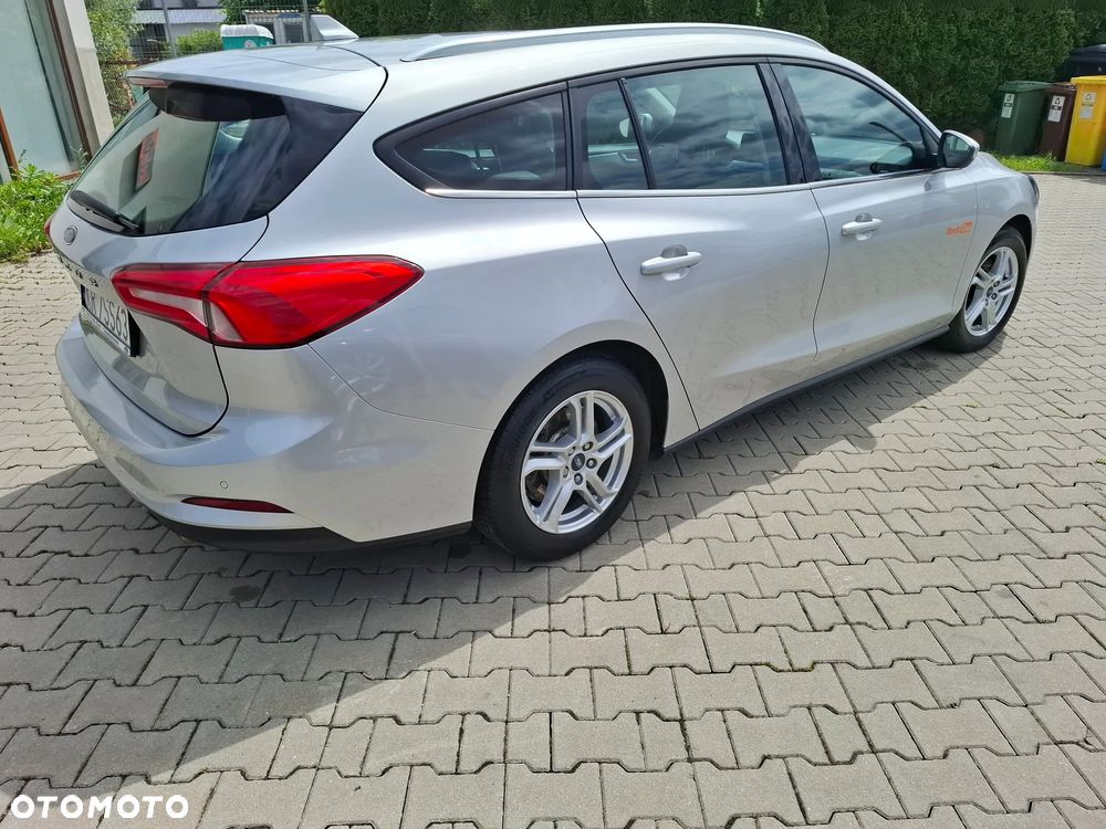 Ford Focus 1.0 EcoBoost Trend Edition - 6