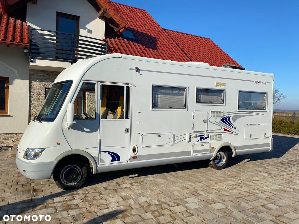 Mercedes-Benz Sprinter - 18
