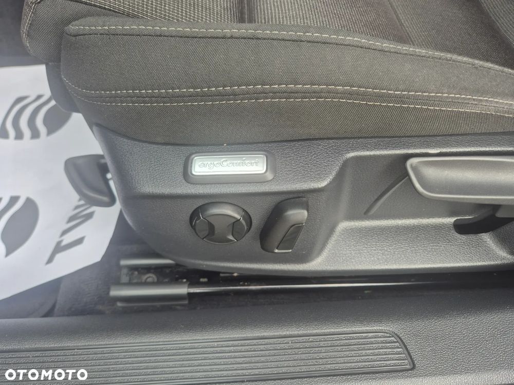 Volkswagen Passat 1.8 TSI BMT Comfortline DSG - 19